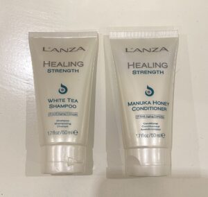 L'anza Travelset Healing Strenght shampoo 50ml & conditioner 50ml